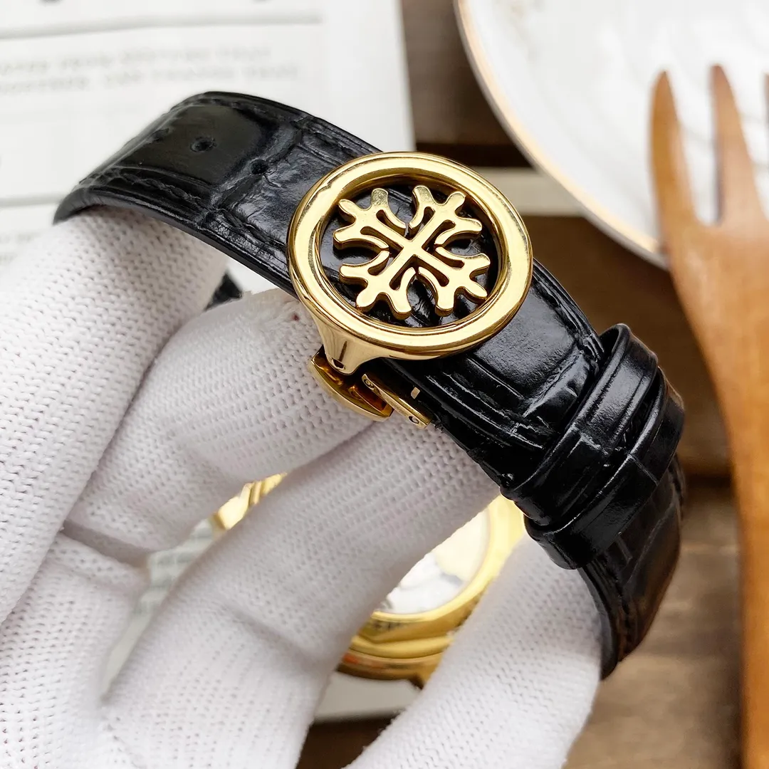 💎 The latest PP style Patek Philippe is equipped with imported 9100 multi-function movement (zero repair) function (24 hours, day of the week, stars, month) imported 316 fine steel! Paired with Italian imported calfskin! Original pin buckle! Size 42mm. Wear-resistant and scratch-resistant sapphire glass! Super waterproof to 50 meters! Simple but not simple! Patek Philippe, you deserve it.